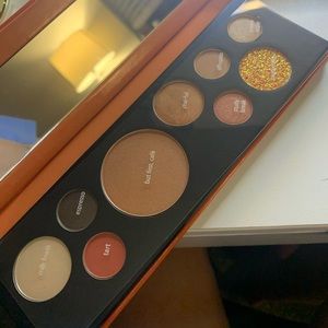 Eyeshadow palette.